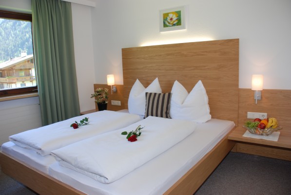 ApartZi 121 + 221.JPG